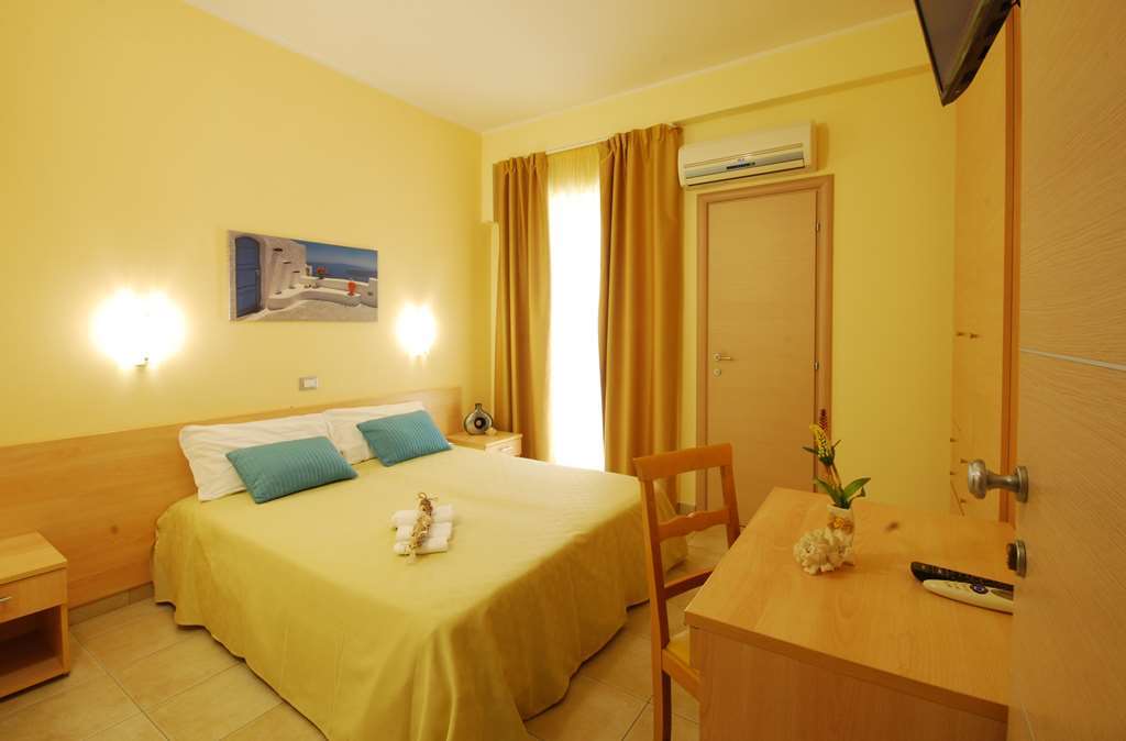Hotel Caggiari Senigallia Pokoj fotografie